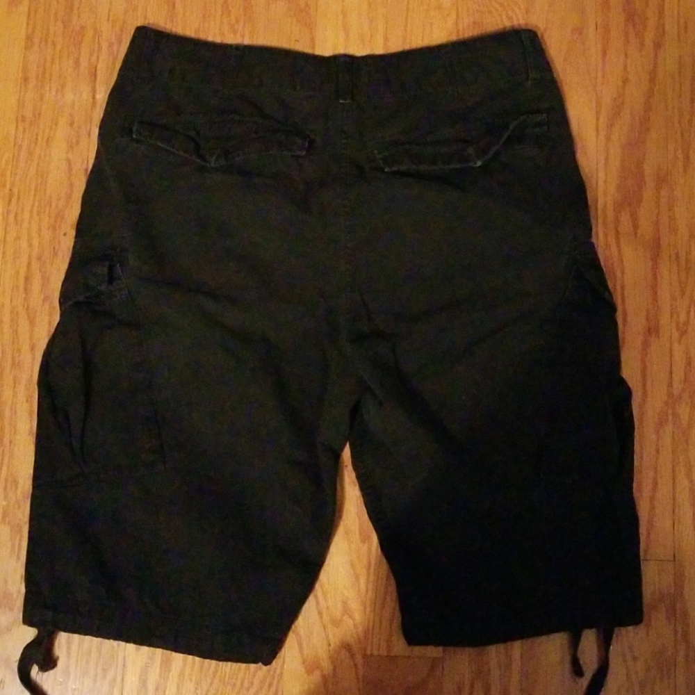 Shorts - Picture 3 of 6